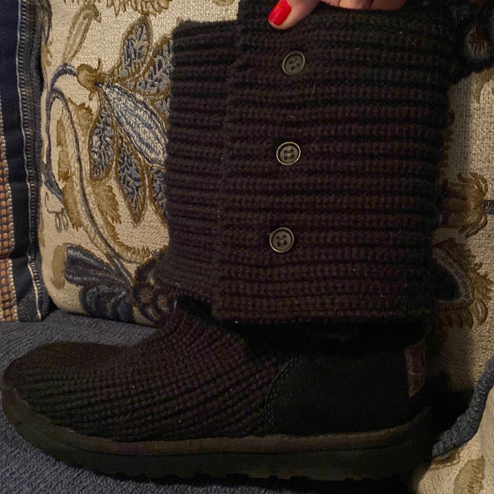 Like new black UGG classic cardy